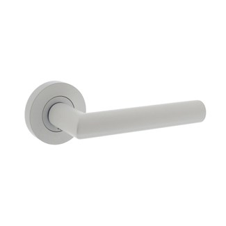 Intersteel deurkruk op rond rozet - Bastian - Ø 52x10 mm - wit
